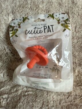Ryan & Rose Cutie Pat Pacifier  - Coral Color